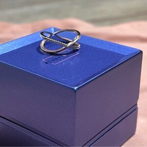 Chic Rose Gold Knot Ring